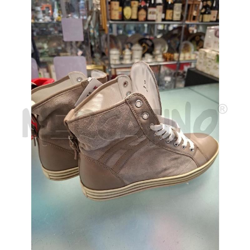 SNEAKERS DONNA BEIGE HOGAN | Mercatino dell'Usato Moncalieri - fr. moriondo 2