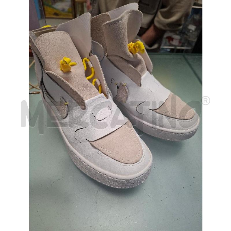 SNEAKERS DONNA BIANCO GIALLO NIKE | Mercatino dell'Usato Moncalieri - fr. moriondo 2