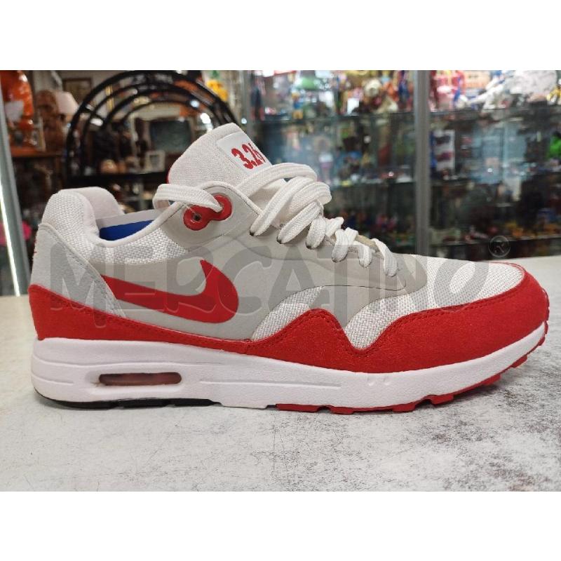 SNEAKERS DONNA BIANCO ROSSO NIKE 3.26 | Mercatino dell'Usato Moncalieri - fr. moriondo 1
