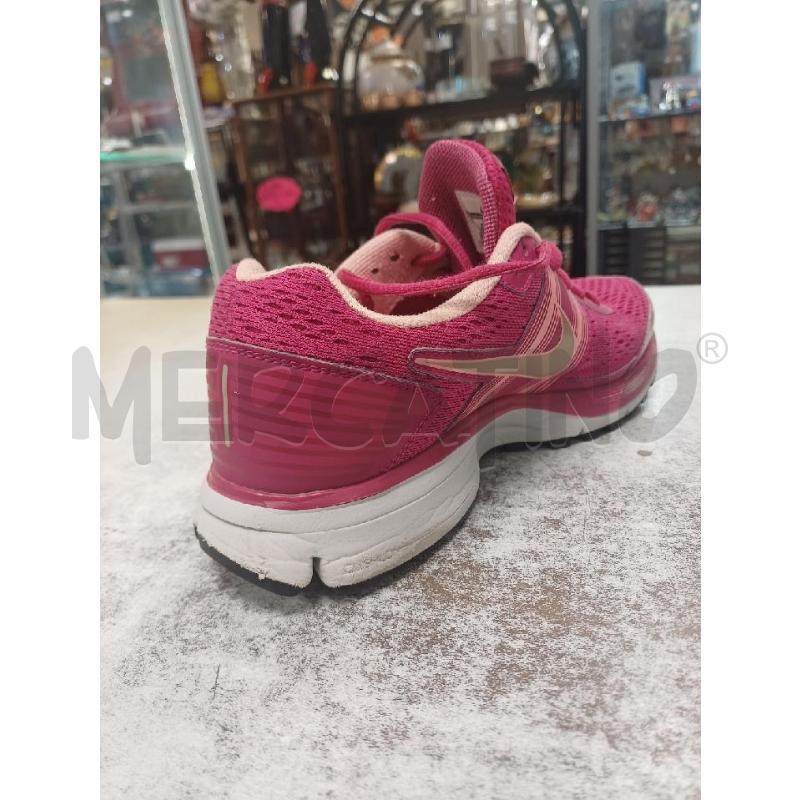 SNEAKERS DONNA FUXIA NIKE  | Mercatino dell'Usato Moncalieri - fr. moriondo 3