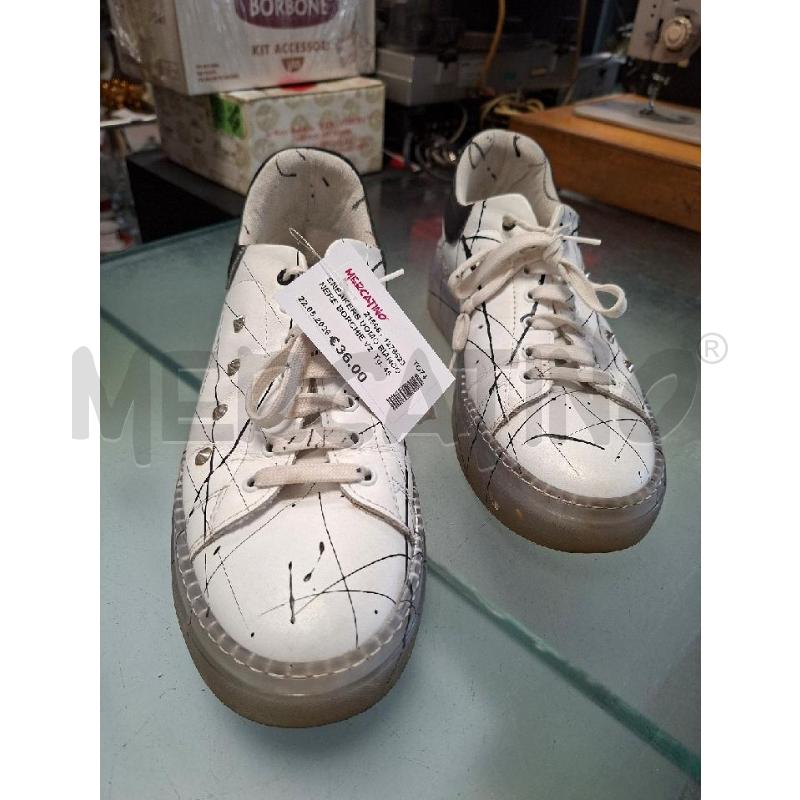 SNEAKERS UOMO BIANCO NERE BORCHIE V2 | Mercatino dell'Usato Moncalieri - fr. moriondo 1