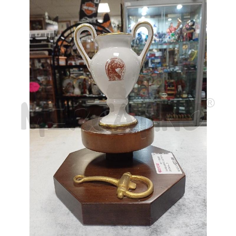 SOPRAMMOBILE LEGNO VASO CAVALLO | Mercatino dell'Usato Moncalieri - fr. moriondo 1