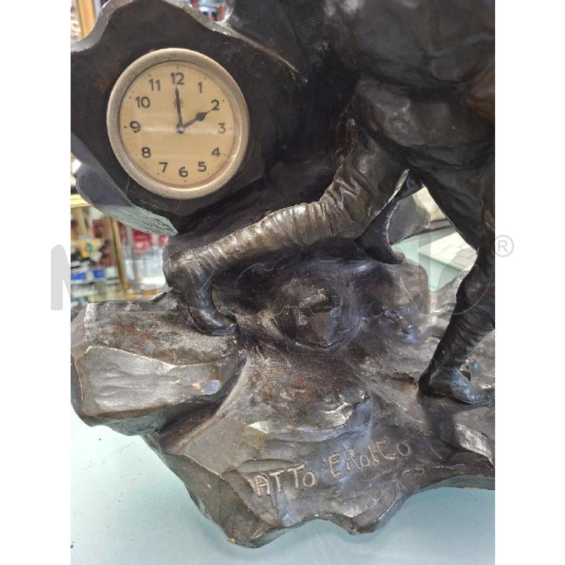 STATUA COCCIO ATTO EROICO  | Mercatino dell'Usato Moncalieri - fr. moriondo 2