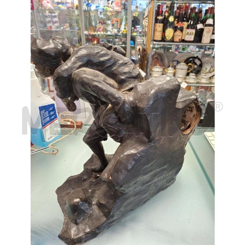 STATUA COCCIO ATTO EROICO  | Mercatino dell'Usato Moncalieri - fr. moriondo 5
