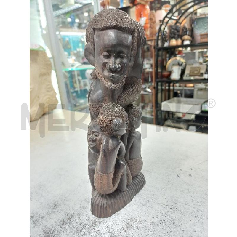 STATUA LEGNO LA FAMIGLIA  | Mercatino dell'Usato Moncalieri - fr. moriondo 1