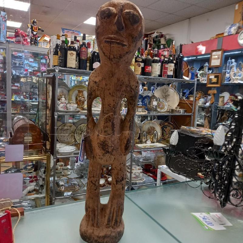 STATUA LEGNO TANZANIA | Mercatino dell'Usato Moncalieri - fr. moriondo 1
