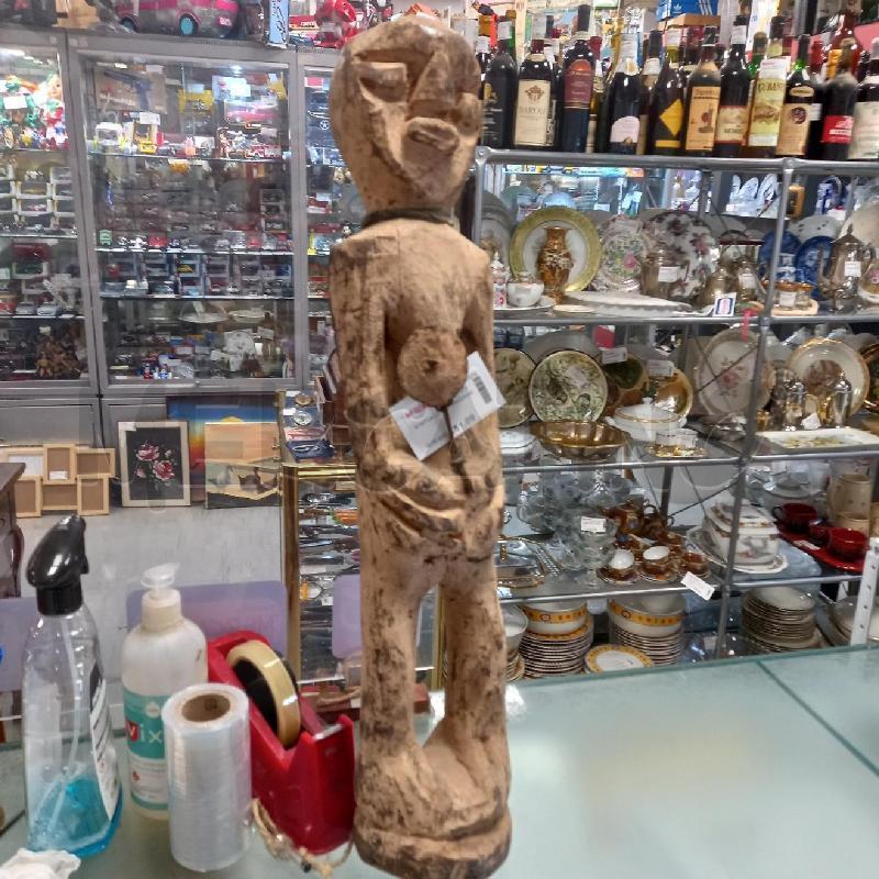 STATUA LEGNO TANZANIA | Mercatino dell'Usato Moncalieri - fr. moriondo 1