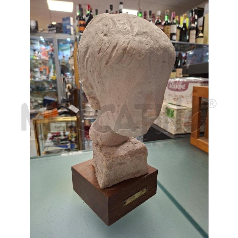 STATUA LITOCERAMICA PICCINELLI LORENZO PEPE | Mercatino dell'Usato Moncalieri - fr. moriondo 2