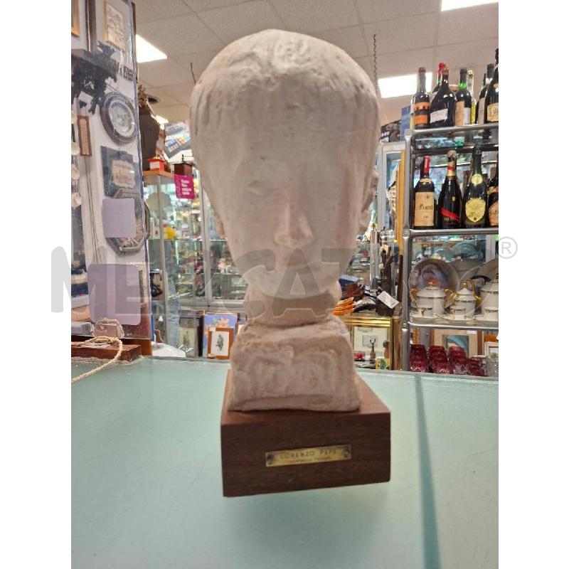 STATUA LITOCERAMICA PICCINELLI LORENZO PEPE | Mercatino dell'Usato Moncalieri - fr. moriondo 3