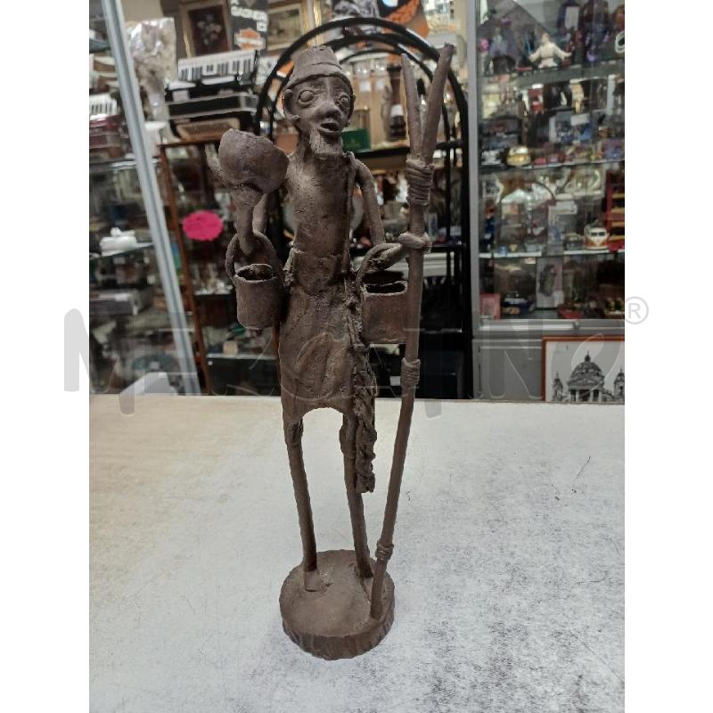 STATUA METALLO UOMO  | Mercatino dell'Usato Moncalieri - fr. moriondo 1