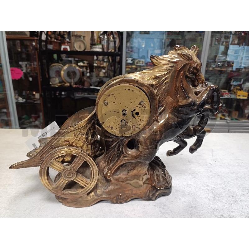 STATUA OROLOGIO CAVALLI DORATI | Mercatino dell'Usato Moncalieri - fr. moriondo 3
