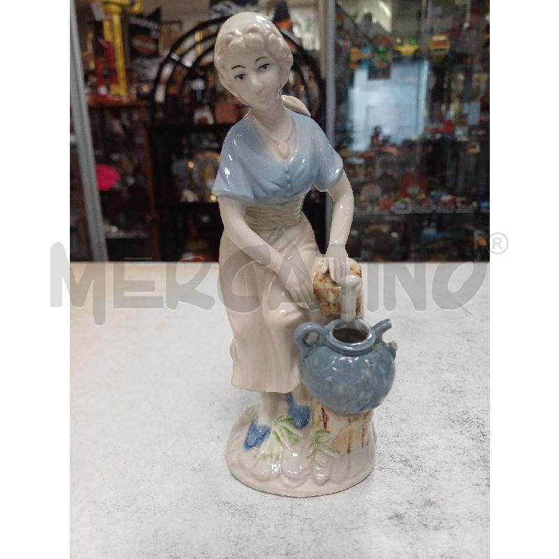 STATUETTA DAMA ALL FONTANA | Mercatino dell'Usato Moncalieri - fr. moriondo 1
