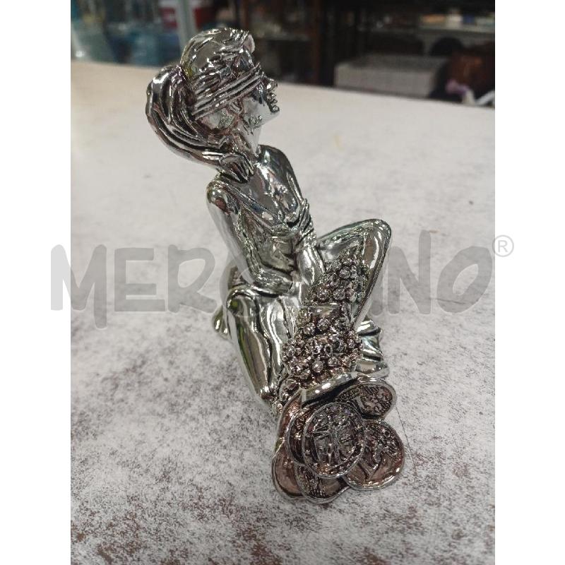 STATUETTA DAMA ARGENTATA | Mercatino dell'Usato Moncalieri - fr. moriondo 2