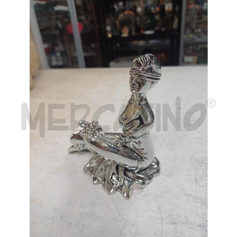 STATUETTA DAMA ARGENTATA | Mercatino dell'Usato Moncalieri - fr. moriondo 4