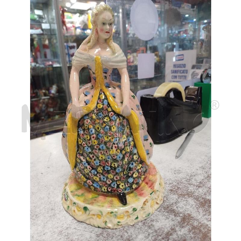 STATUETTA DONNA CAPODIMONTE | Mercatino dell'Usato Moncalieri - fr. moriondo 1