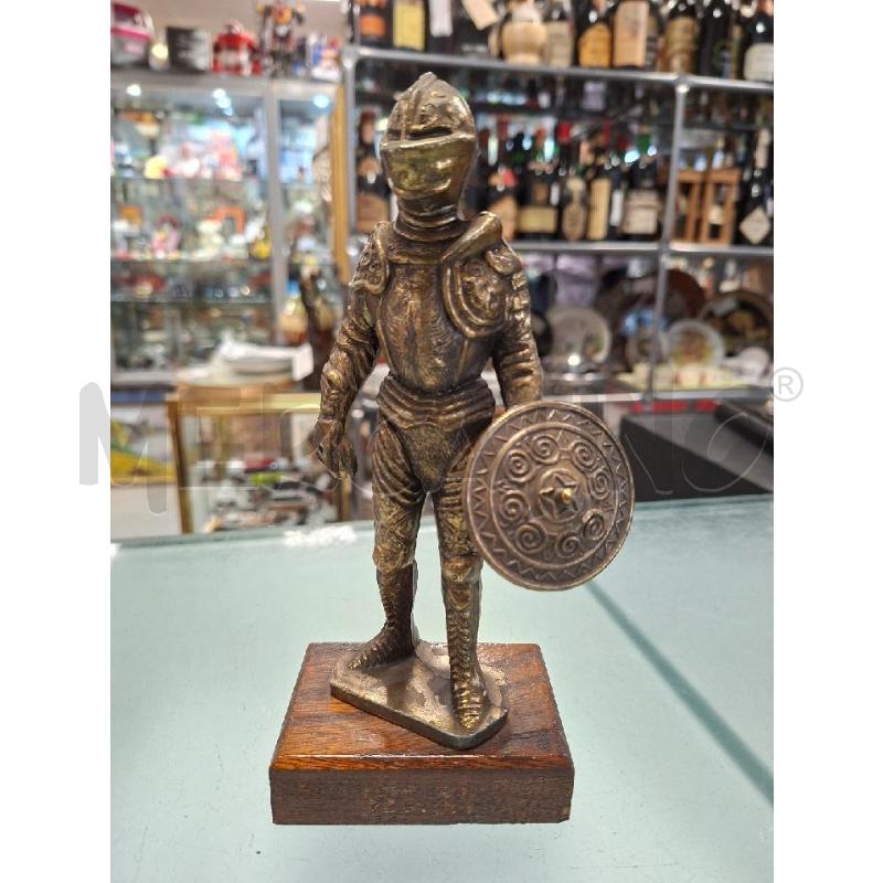 STATUETTA GUERRIERO | Mercatino dell'Usato Moncalieri - fr. moriondo 1