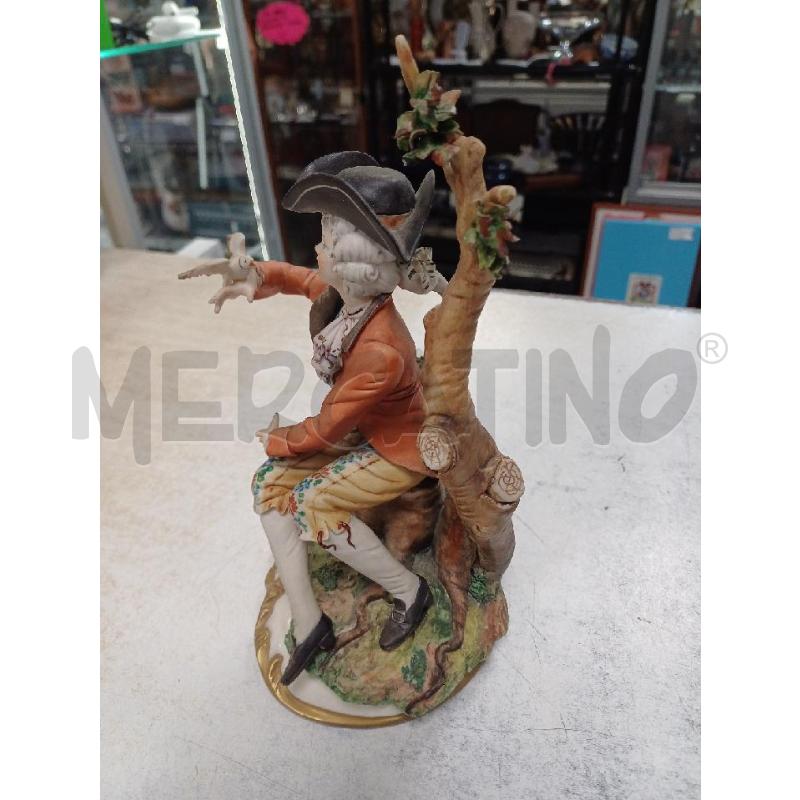 STATUETTA RAGAZZO SEDUTO CAPODIMONTE VOLTA | Mercatino dell'Usato Moncalieri - fr. moriondo 3