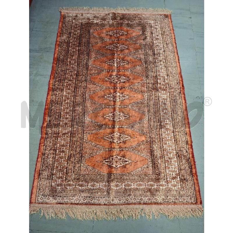 TAPPETO 90X140 ROSA ANTICO LUCIDO | Mercatino dell'Usato Moncalieri - fr. moriondo 1