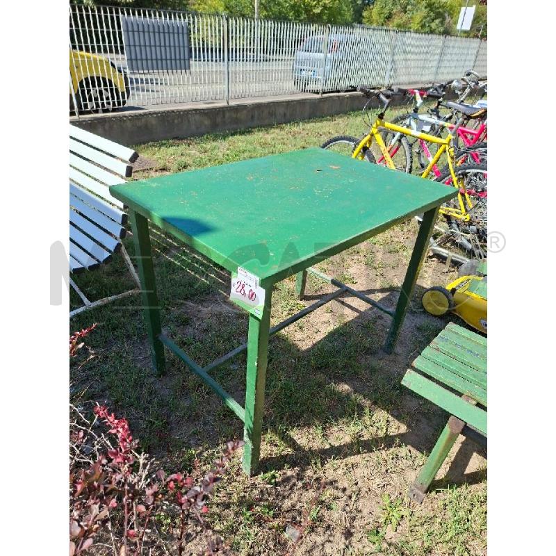 TAVOLO VERDE IN FERRO | Mercatino dell'Usato Moncalieri - fr. moriondo 1