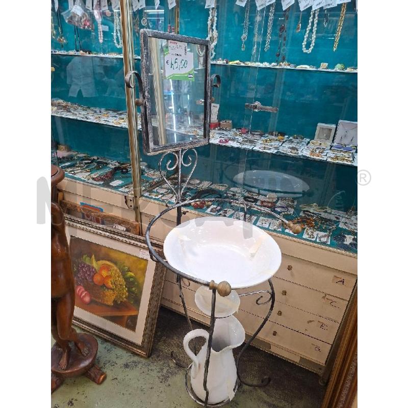 TOILETTE CON SPECCHIO E CARAFFA | Mercatino dell'Usato Moncalieri - fr. moriondo 2
