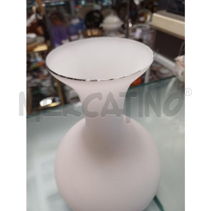 VASO BIANCO VETRO CALLE DORATE  | Mercatino dell'Usato Moncalieri - fr. moriondo 3