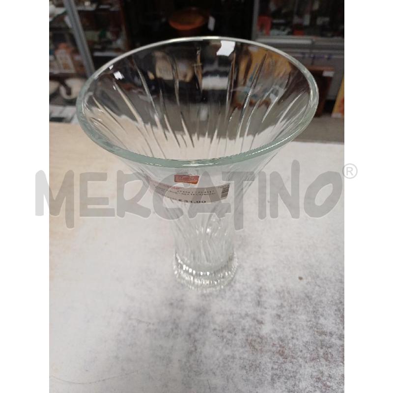 VASO CRISTALLO CONICO RCR | Mercatino dell'Usato Moncalieri - fr. moriondo 2