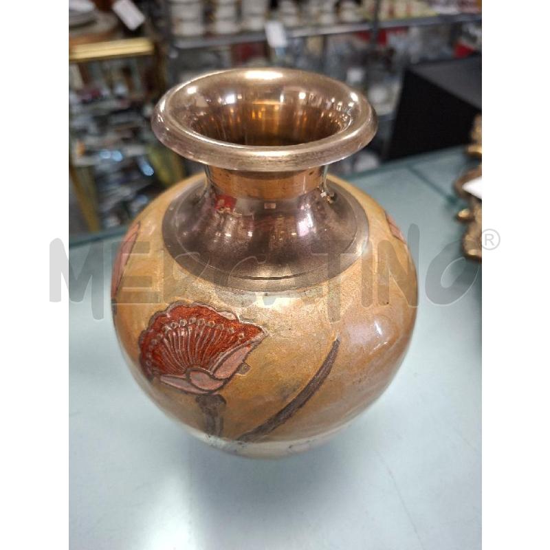 VASO IN OTTONE CON FIORI ROSA | Mercatino dell'Usato Moncalieri - fr. moriondo 2
