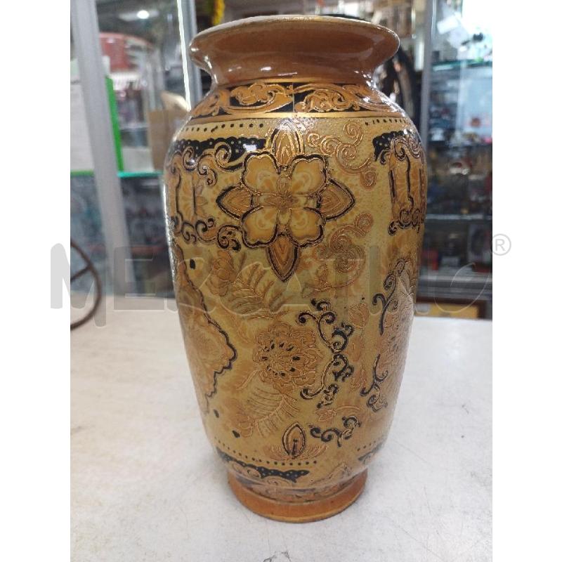 VASO MADE IN CINA | Mercatino dell'Usato Moncalieri - fr. moriondo 2