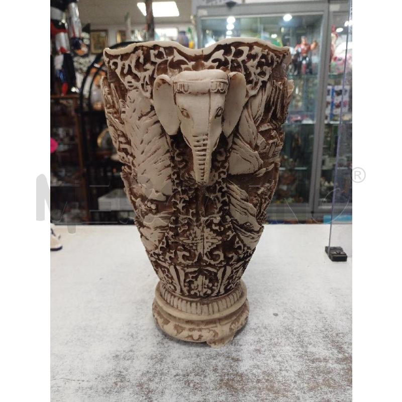 VASO RESINA ORIENTALE | Mercatino dell'Usato Moncalieri - fr. moriondo 2