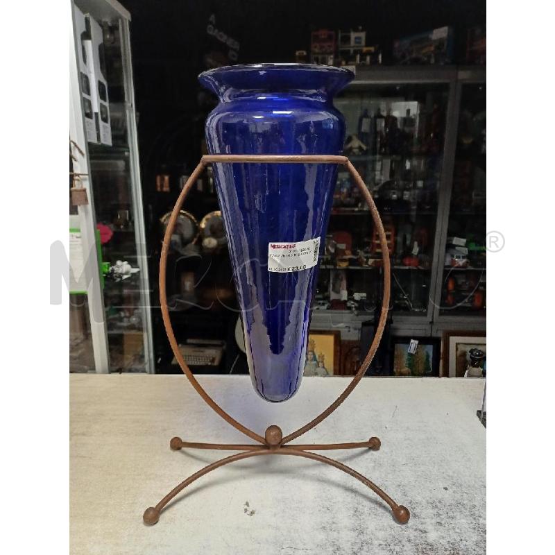 VASO VETRO BLU CONICO | Mercatino dell'Usato Moncalieri - fr. moriondo 1