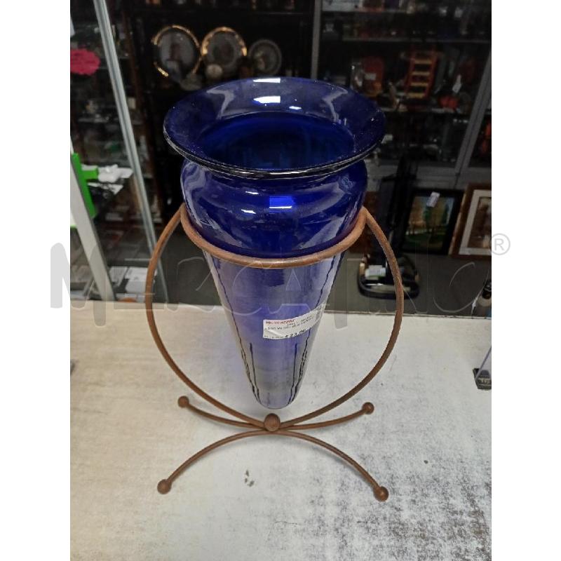 VASO VETRO BLU CONICO | Mercatino dell'Usato Moncalieri - fr. moriondo 2
