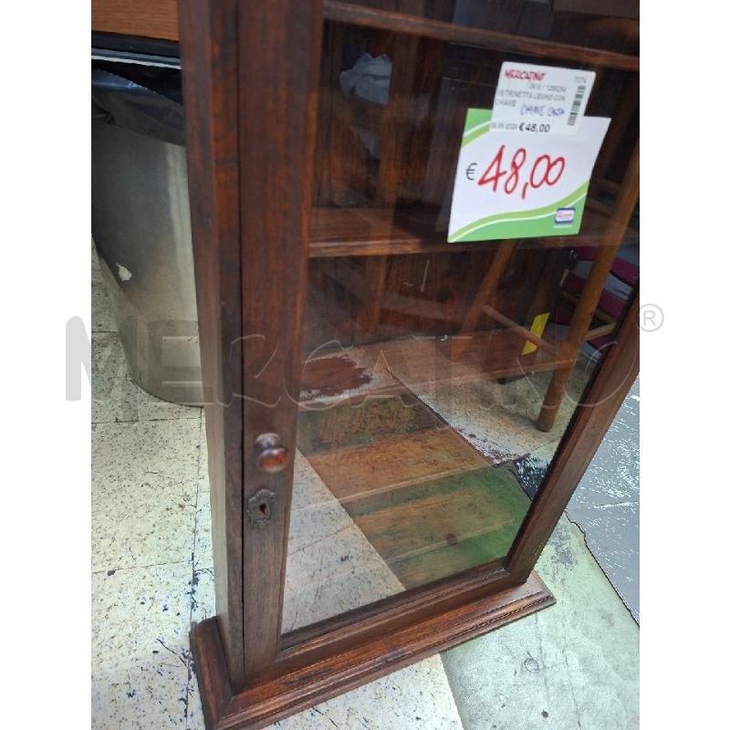 VETRINETTA LEGNO CON CHIAVE  | Mercatino dell'Usato Moncalieri - fr. moriondo 2