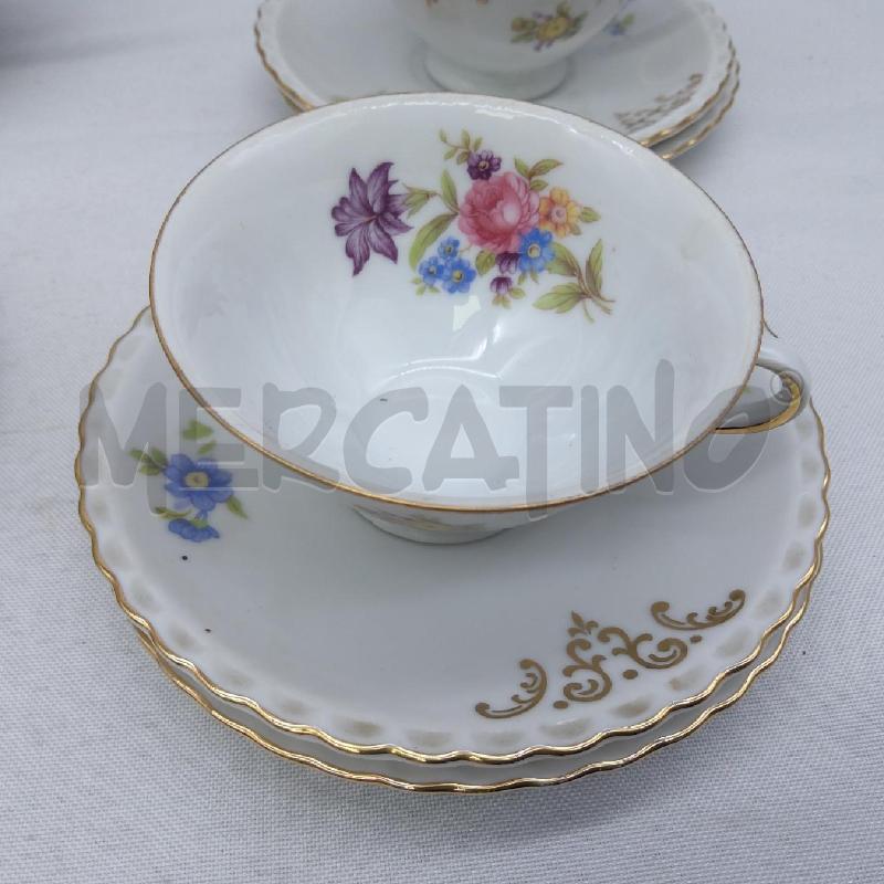 12 TAZZINE BAVARIA FIORI BORDO ORO + PIATTINI | Mercatino dell'Usato San maurizio canavese 2