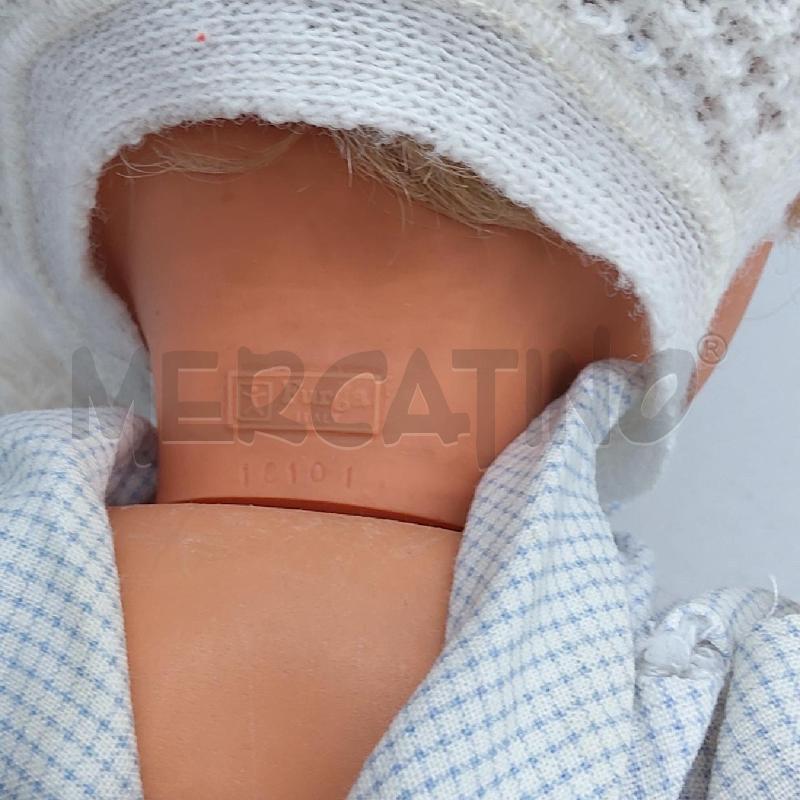 BAMBOLA FURGA 16101 VESTITINO QUADRETTI E CUFFIETTA | Mercatino dell'Usato San maurizio canavese 5