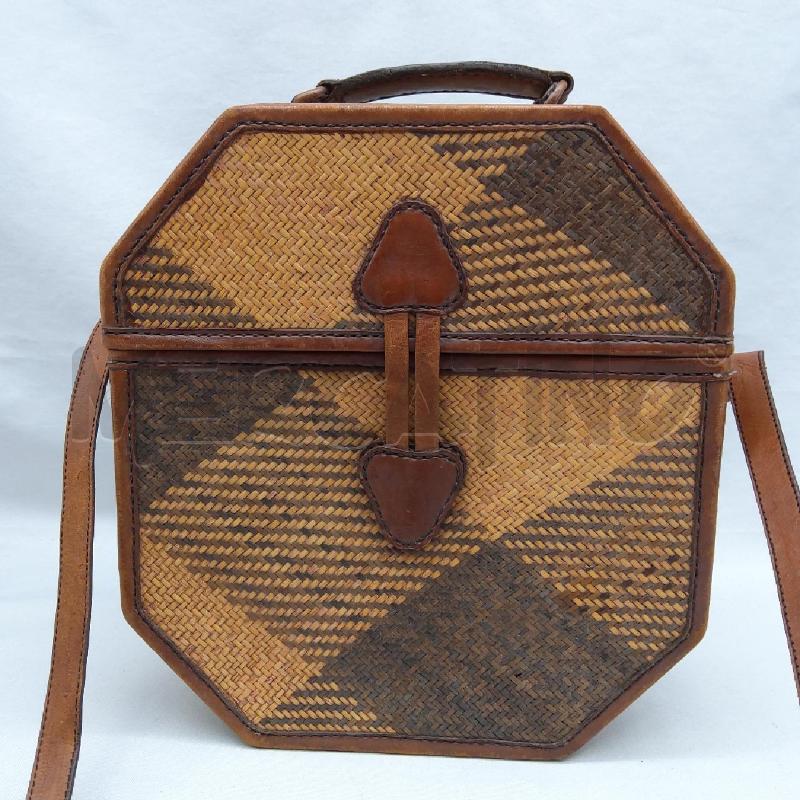 BORSA DONNA ARTIGIANALE INTRECCI INSERTI VERA PELLE CUOIO  | Mercatino dell'Usato San maurizio canavese 2