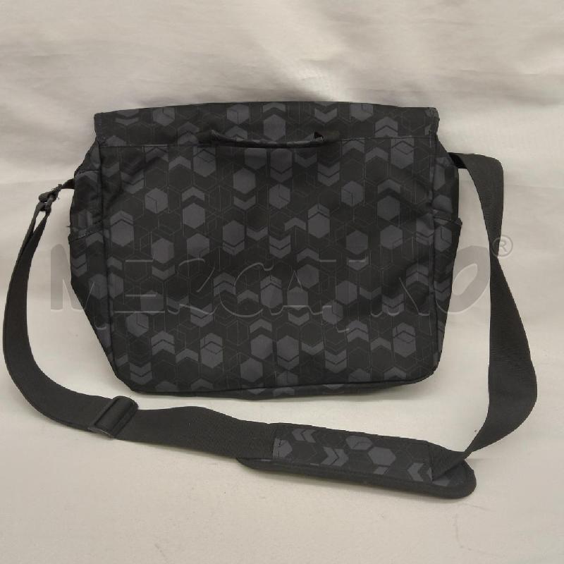 BORSA PORTA PC REEBOK GRIGIO NERO CUBI | Mercatino dell'Usato San maurizio canavese 4