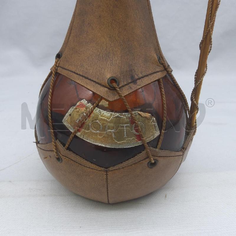 BOTTIGLIA DECORATIVA PELLE MANICO METALLO | Mercatino dell'Usato San maurizio canavese 2