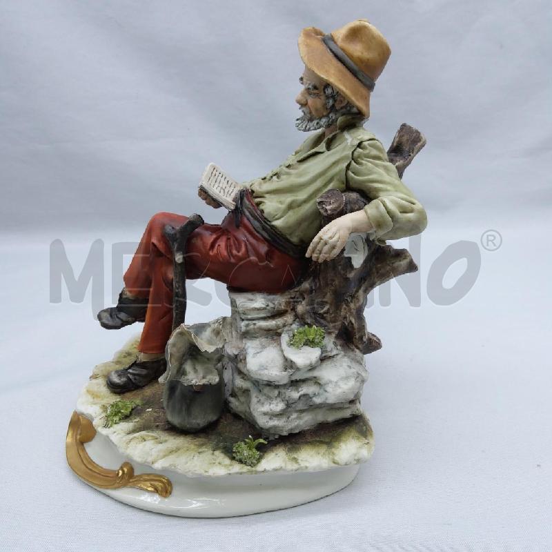 CAPODIMONTE ANZIANO CHE LEGGE SEDUTA M. ALPARONE | Mercatino dell'Usato San maurizio canavese 3
