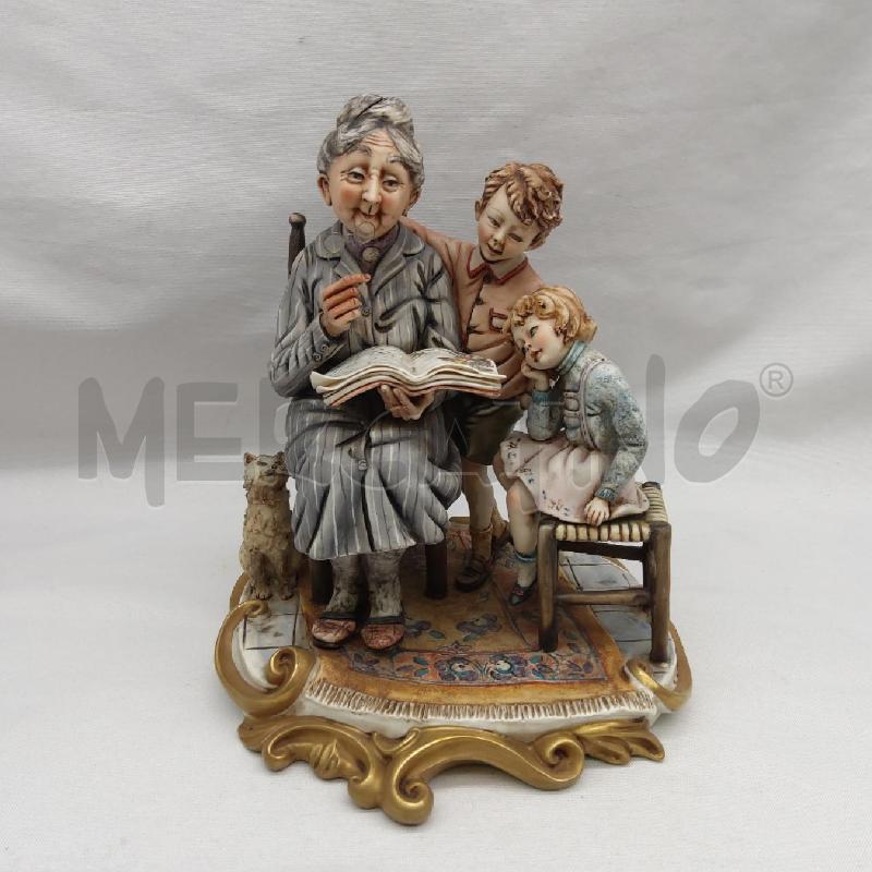 CAPODIMONTE NONNA CHE LEGGE AI NIPOTI RORI | Mercatino dell'Usato San maurizio canavese 1