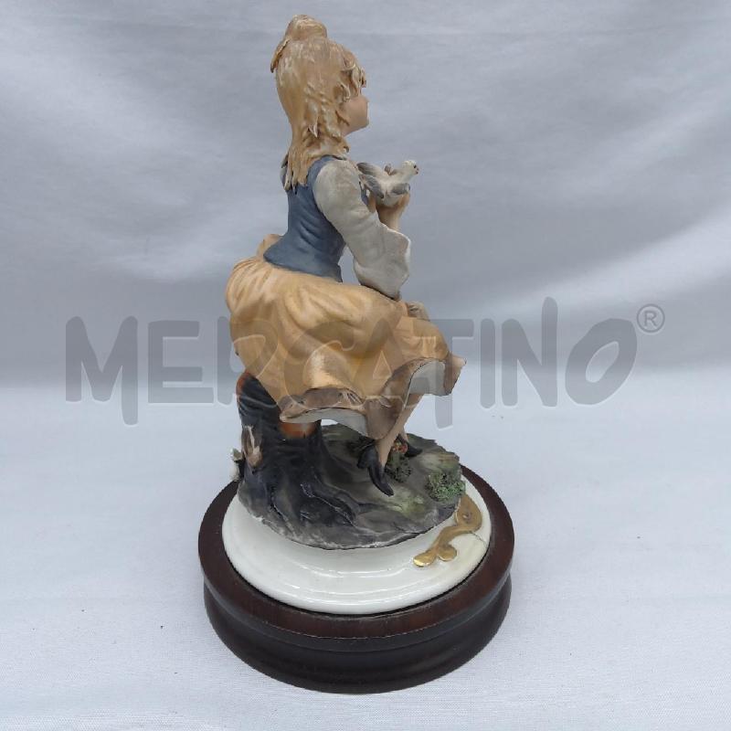 CAPODIMONTE SARTORI DAMINA CON COLOMBA | Mercatino dell'Usato San maurizio canavese 3