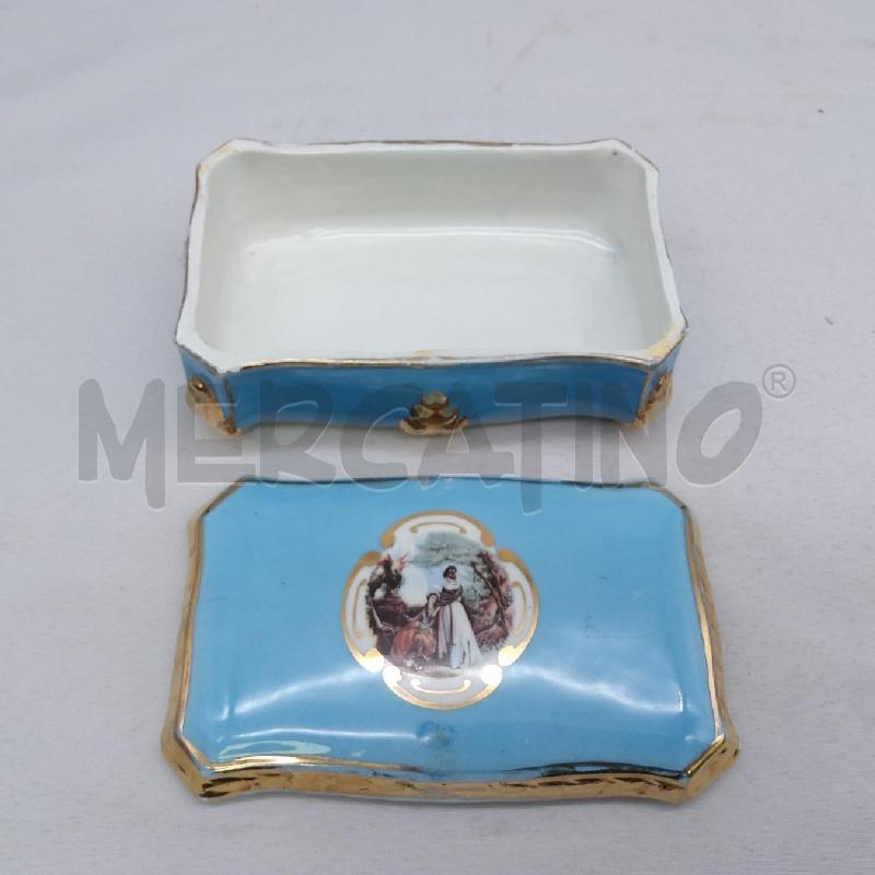 COFANETTO RETT CERAMICA AZZURRA MEDAGLIONE DAME | Mercatino dell'Usato San maurizio canavese 3