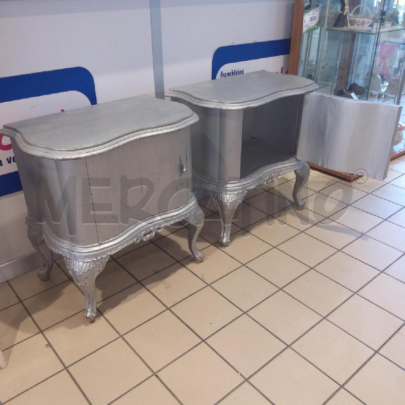 COMODINI COPPIA GRIGIO ARGENTO CABRIOLE ANTINA | Mercatino dell'Usato San maurizio canavese 3