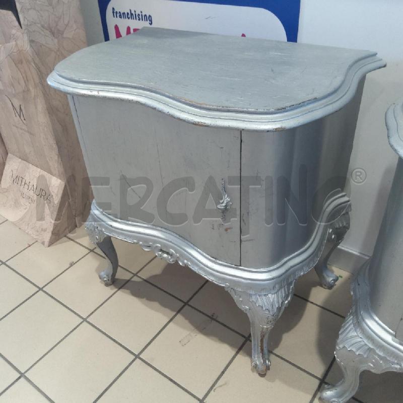 COMODINI COPPIA GRIGIO ARGENTO CABRIOLE ANTINA | Mercatino dell'Usato San maurizio canavese 4