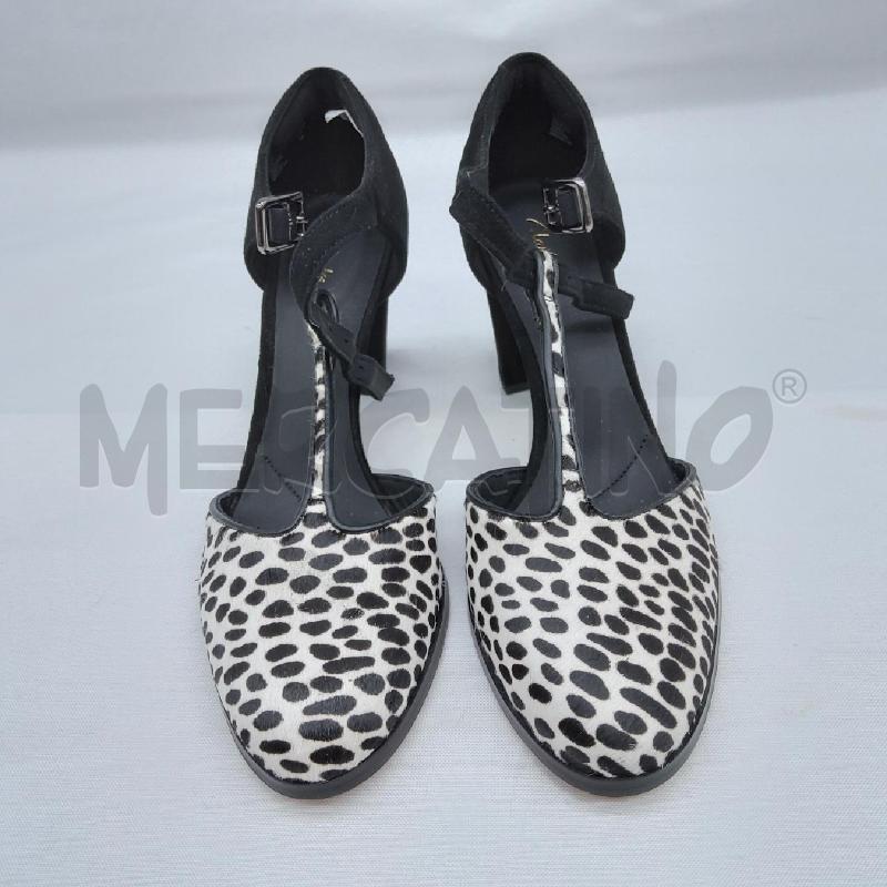 DECOLLETE CLARKS SC1 CAVALLINO BIANCO E NERO SCAMOSCIATO  | Mercatino dell'Usato San maurizio canavese 3