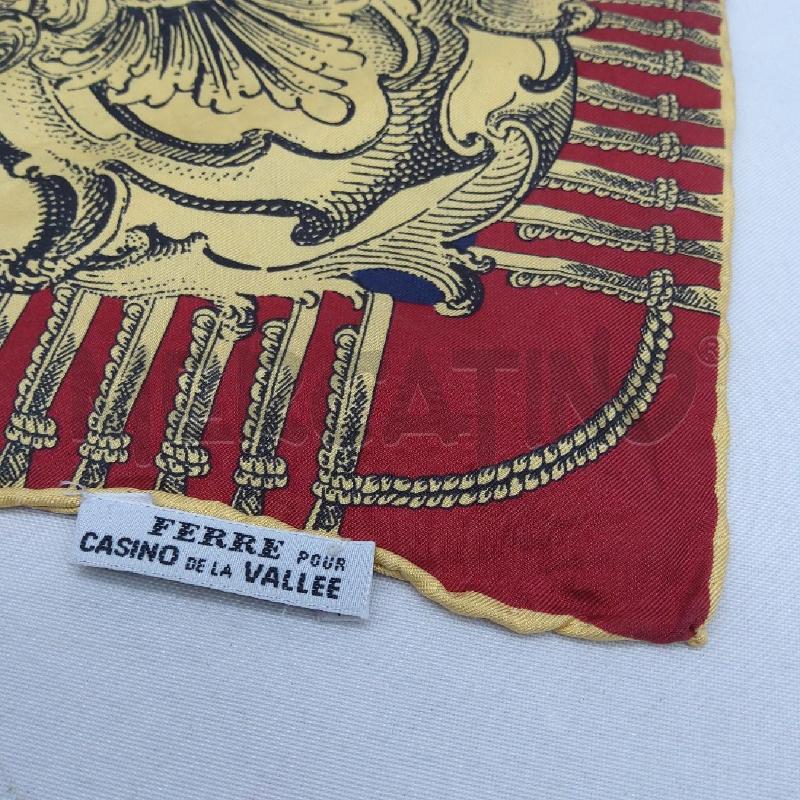 FOULARD CARRÈ FERRE POUR CASINO DE LA VALEE ROSSO BLU DAMASCATO DORATO  | Mercatino dell'Usato San maurizio canavese 2