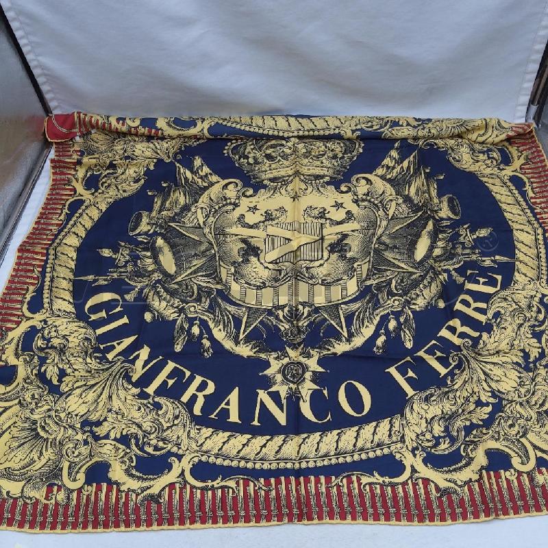 FOULARD CARRÈ FERRE POUR CASINO DE LA VALEE ROSSO BLU DAMASCATO DORATO  | Mercatino dell'Usato San maurizio canavese 3