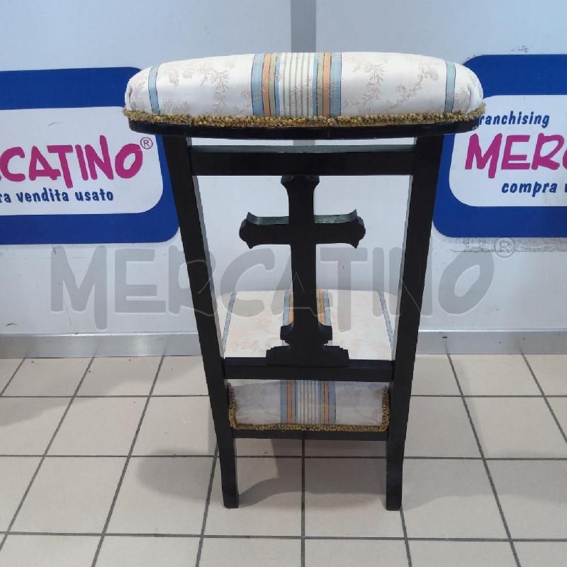 INGINOCCHIATOIO LEGNO SCURO TESSUTO ARABESCHI RIGHE | Mercatino dell'Usato San maurizio canavese 3