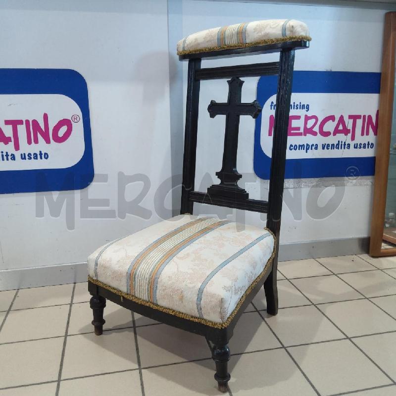 INGINOCCHIATOIO LEGNO SCURO TESSUTO ARABESCHI RIGHE | Mercatino dell'Usato San maurizio canavese 4