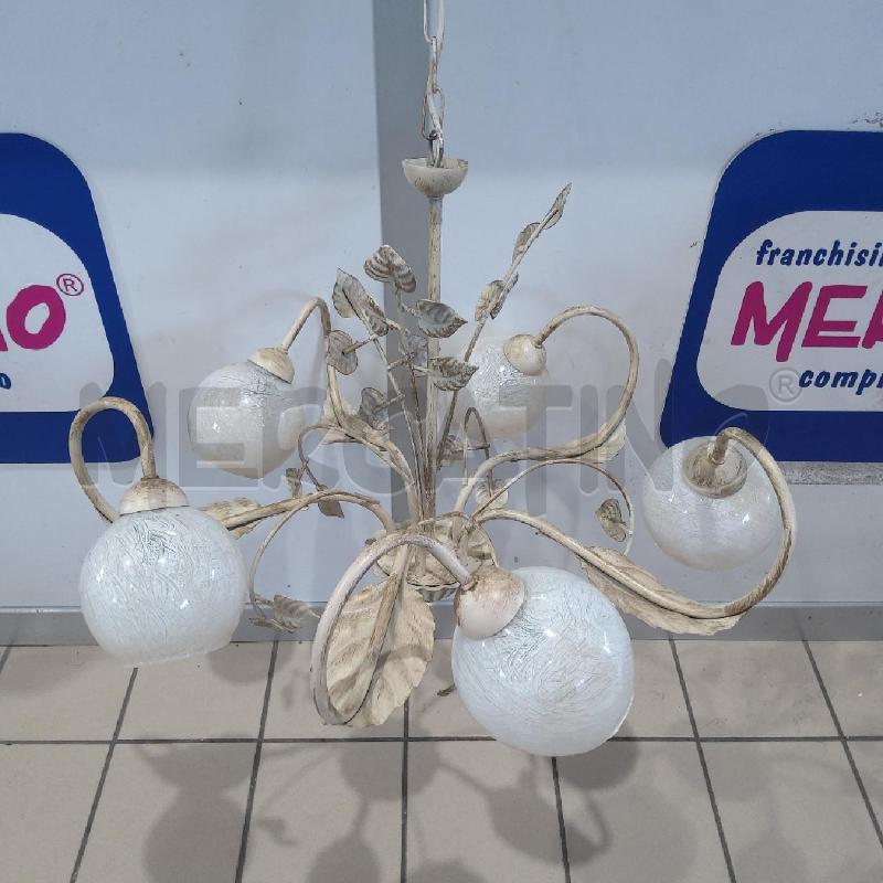 LAMPADARIO 5 LUCI MET CREMA FOGLIE | Mercatino dell'Usato San maurizio canavese 1