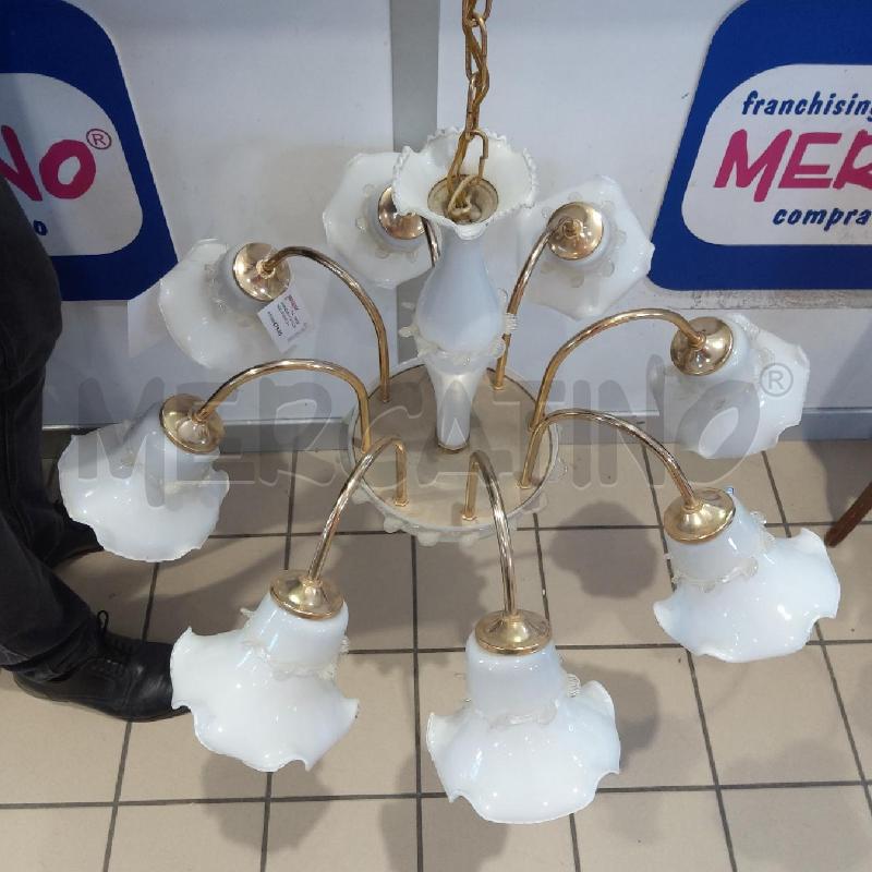 LAMPADARIO 8 LUCI CAMPANE VETRO BCO STELI DORATI | Mercatino dell'Usato San maurizio canavese 3